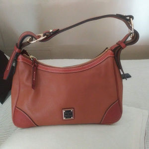 DOONEY & BOURKE PEBBLE GRAIN SHOULDER BAG BROWN